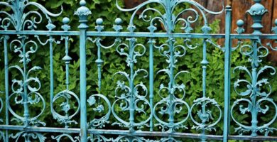 can you use chalk paint on wrought iron