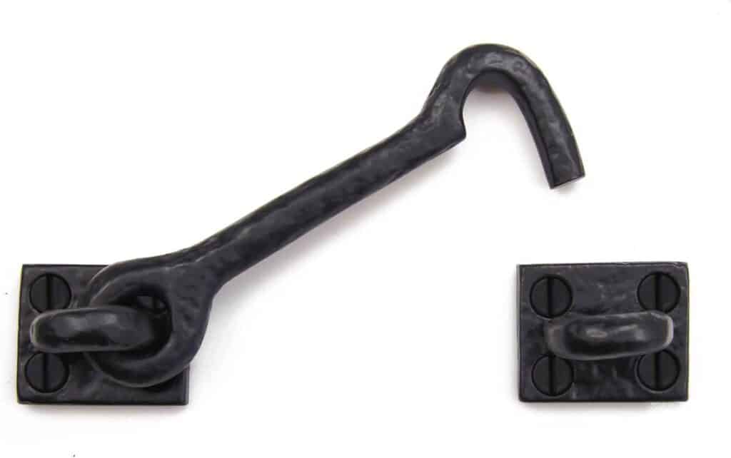 Iron Valley - 4.5 Cabin Hook - Cast Iron