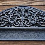 what is the difference between cast iron and wrought iron