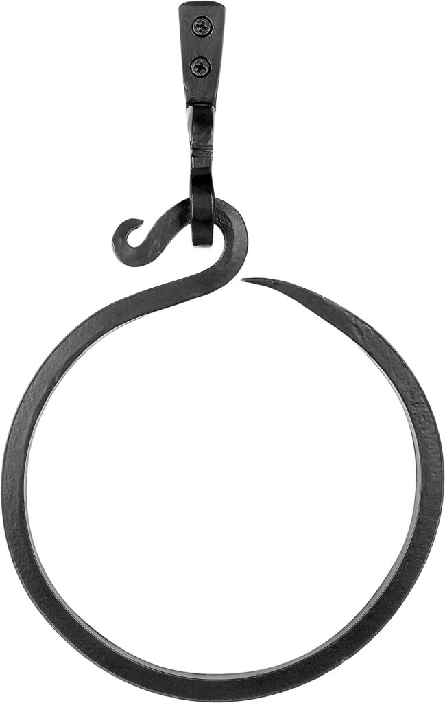 Wrought Iron Towel Ring - A Touch Of Artisanal Charm To Your Kitchen Or Bathroom With Our Handmade Towel Ring. Crafted By Blacksmiths, This Rustic Towel Rack Will Add A Timeless Elegance To Your Space