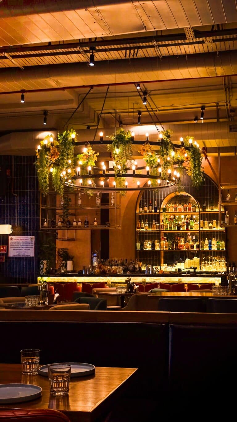 International Caravan 5-Tier Iron Bakers Rack review